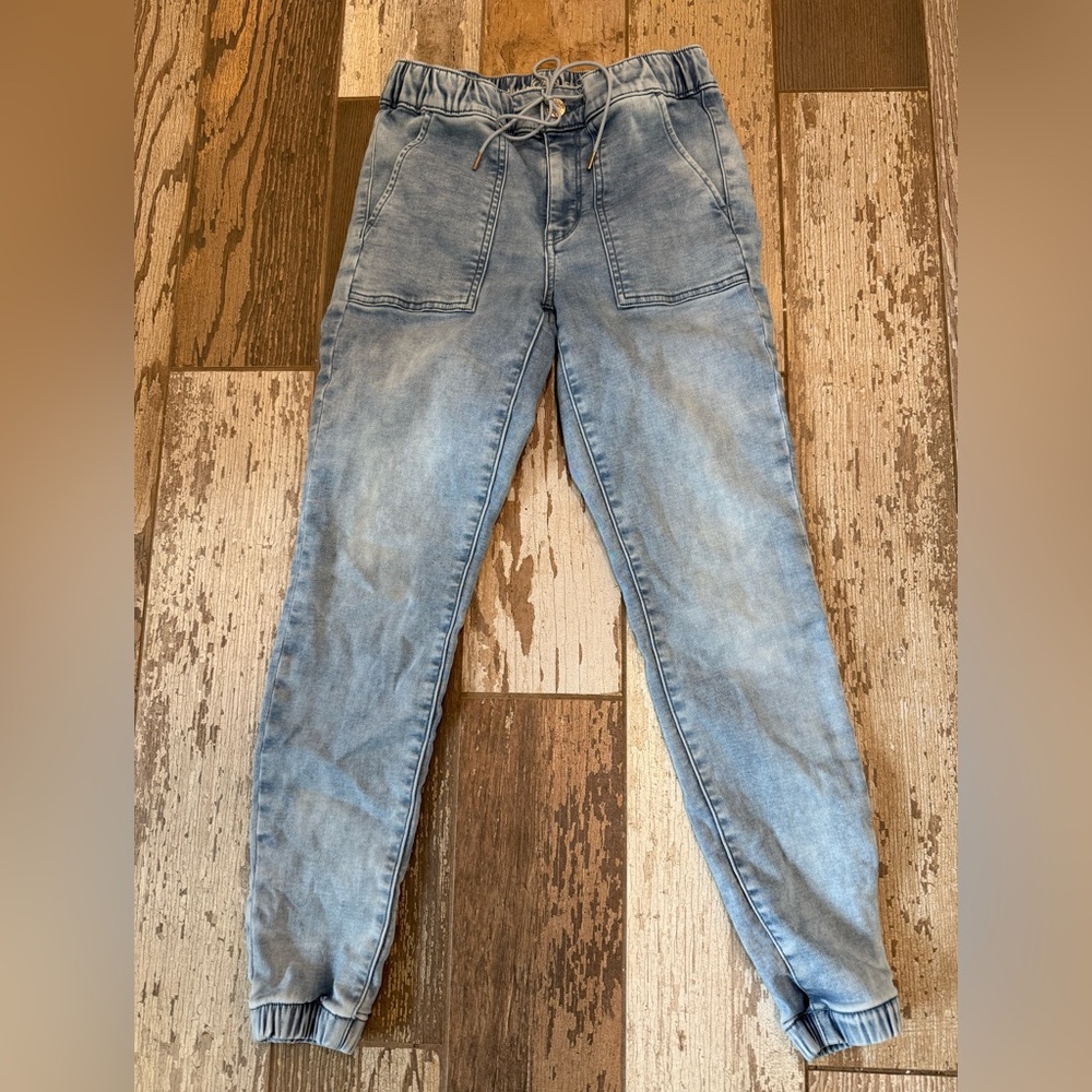 American Eagle Outfitters Light Blue Ankle Jeans